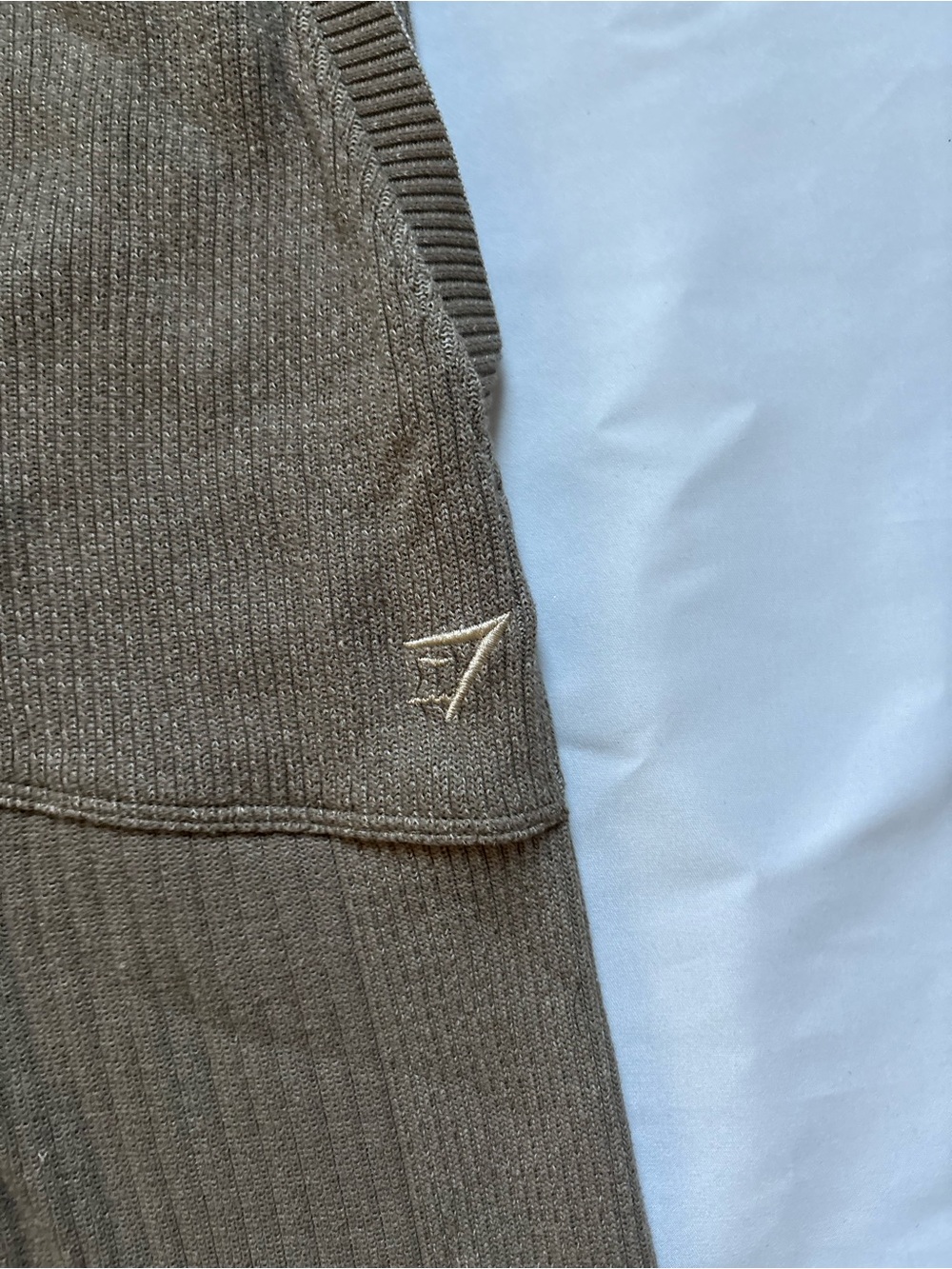 Gymshark Heavyweight knit wide leg gym sweats - Picture 3 of 6